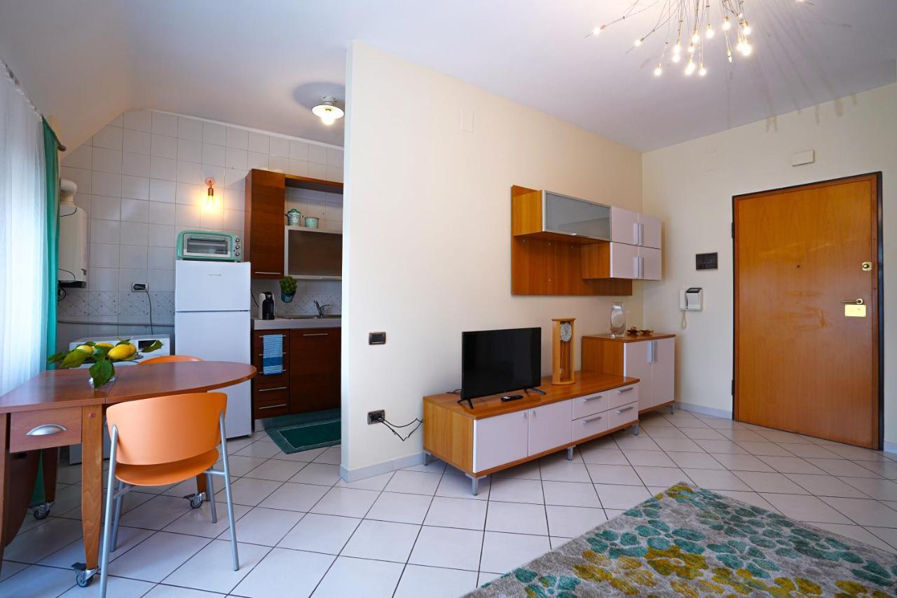 La Casa Di Azzurra Centro Citta Appartamento Fino A 4 Posti Letto E 2 Bagni Foggia Exterior photo